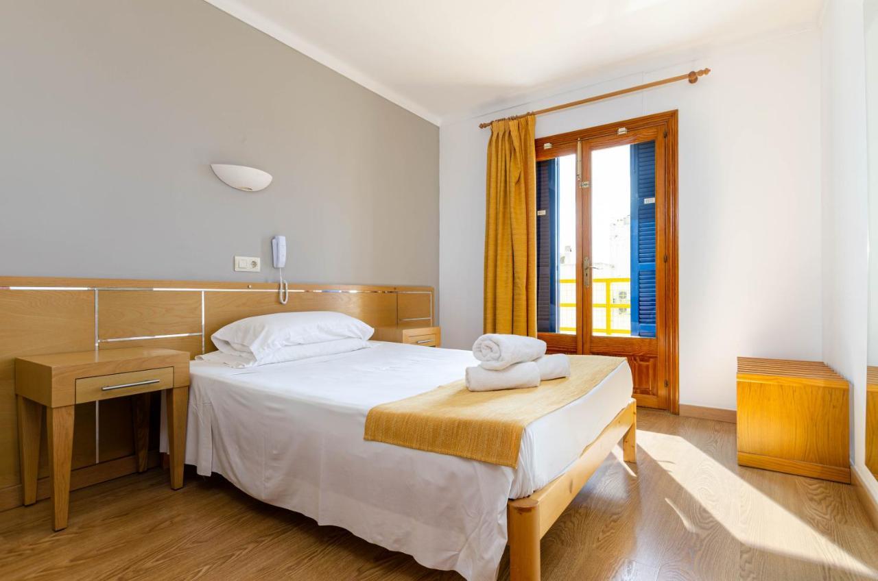 Hotel Bellavista Cala Ratjada  Bagian luar foto